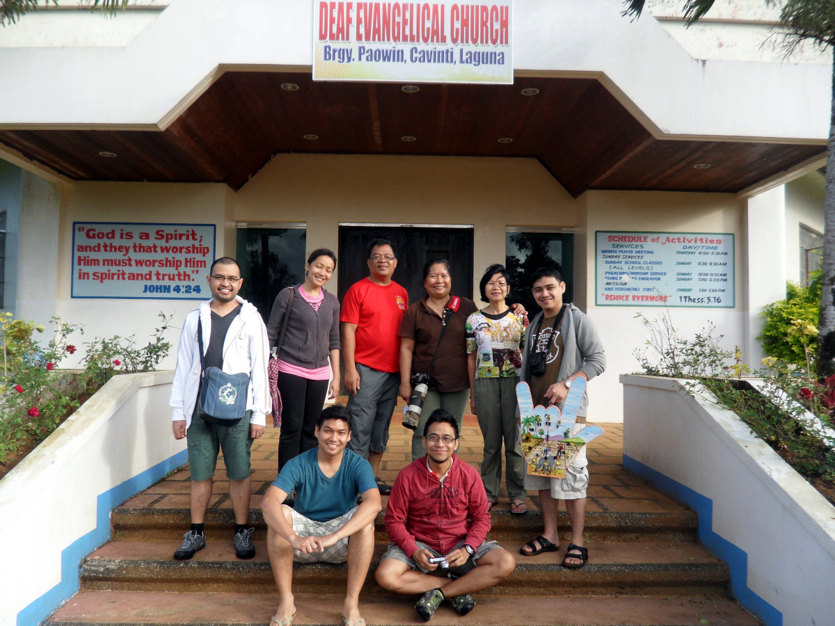 CIC Board members Lydia Robledo, Zenet Maramara and Redge Manalo with DEAF Director Buddy Quare (center) and volunteers from Redge’s home church in front of the D.E.A.F. Chapel